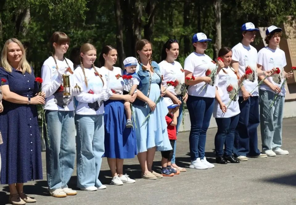 На «Сапун-горе» состоялась церемония взятия частицы Вечного огня в рамках всероссийской акции «Путь Победы» На «Сапун-горе» состоялась церемония взятия частицы Вечного огня в рамках всероссийской акции «Путь Победы»