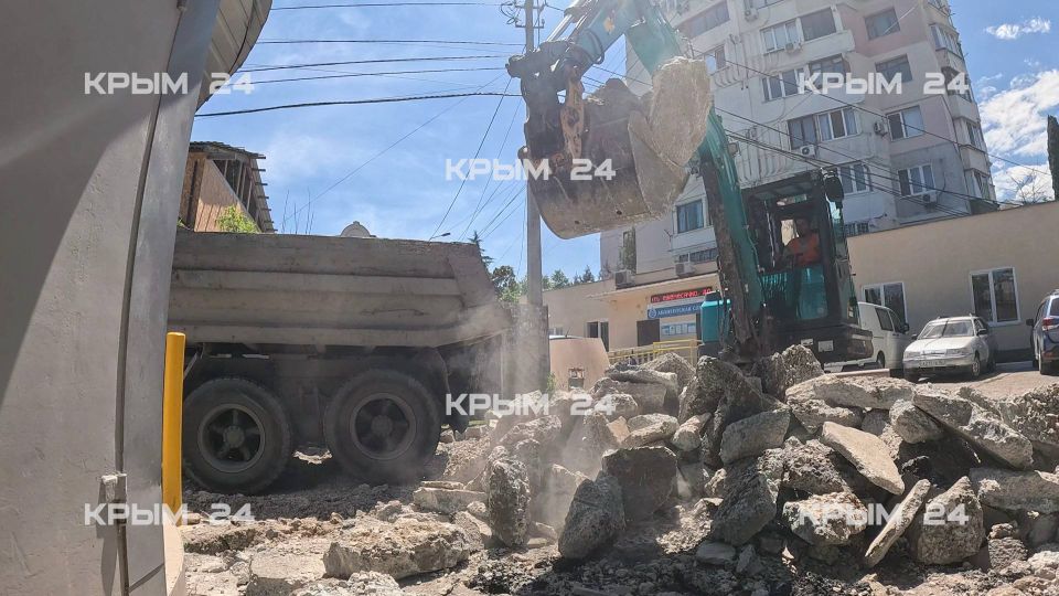 Будет ровно: изношенное асфальтовое покрытие меняют в Большой Ялте