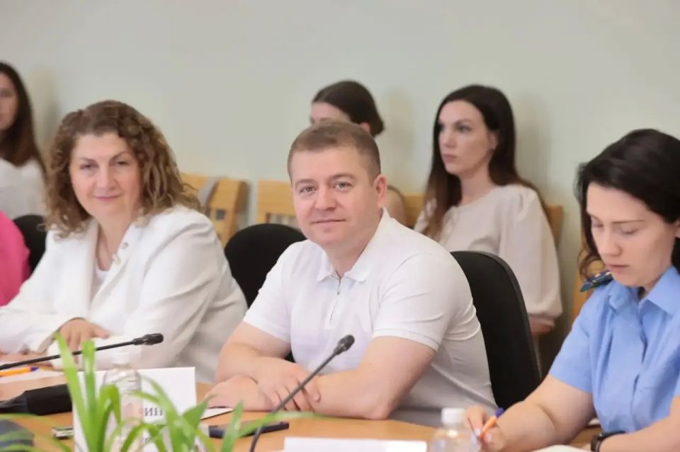 В Республике Крым стартует приёмная кампания на 2026 – 2027 учебный год: для абитуриентов подготовили более 13,5 тысяч бюджетных мест В Республике Крым стартует приёмная кампания на 2026 – 2027 учебный год: для абитуриентов подготовили более 13,5 тысяч бюджетных мест