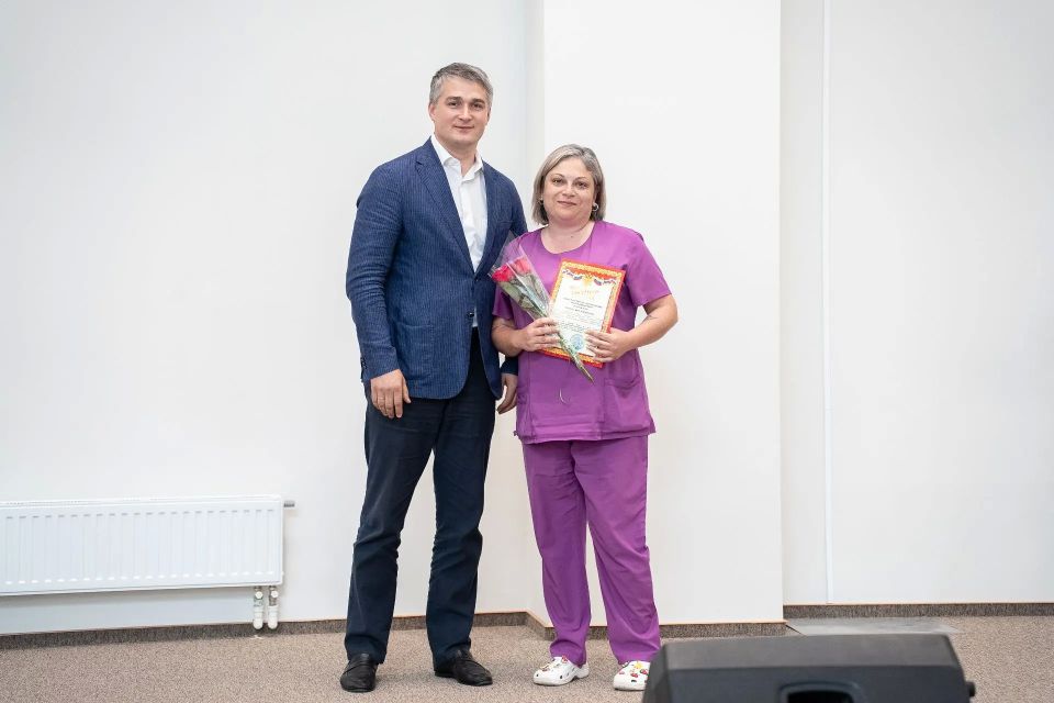 Накануне Дня медицинского работника в Республиканской клинической больнице им. Н. А. Семашко прошло торжественное собрание Накануне Дня медицинского работника в Республиканской клинической больнице им. Н. А. Семашко прошло торжественное собрание