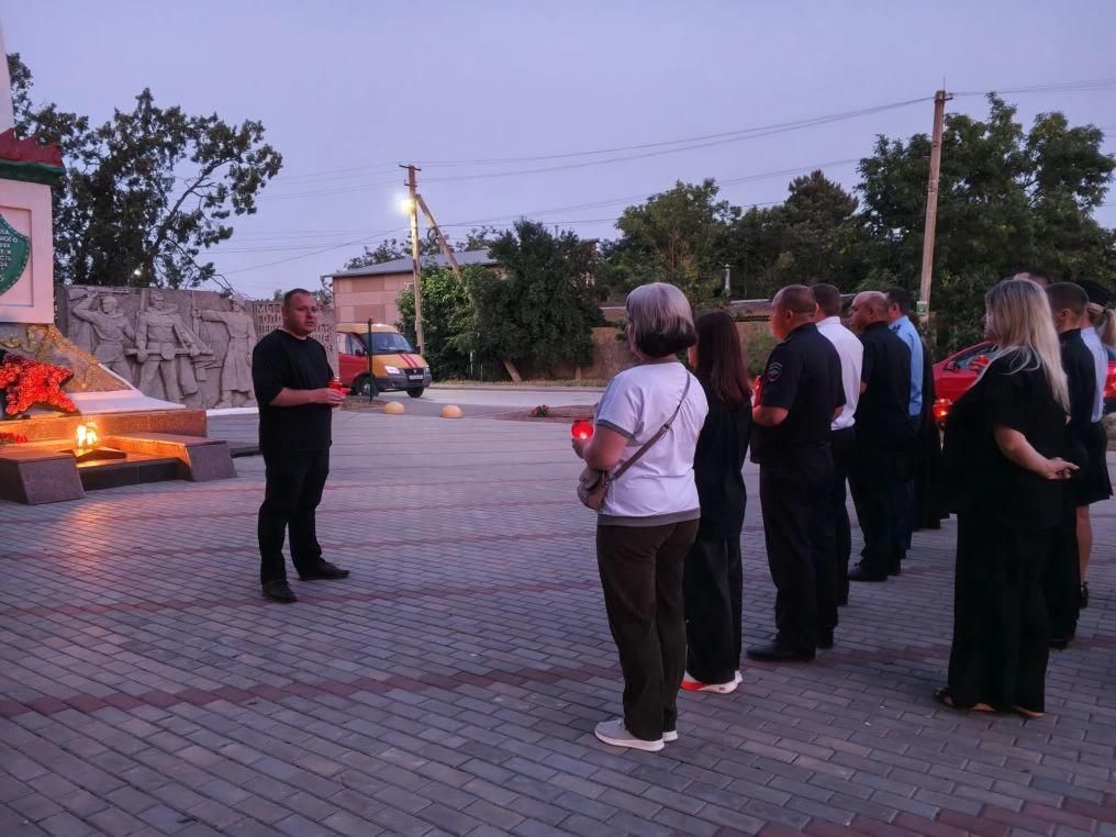 В поселке Раздольное у Обелиска Славы прошло памятное мероприятие, посвященное Дню памяти и скорби В поселке Раздольное у Обелиска Славы прошло памятное мероприятие, посвященное Дню памяти и скорби