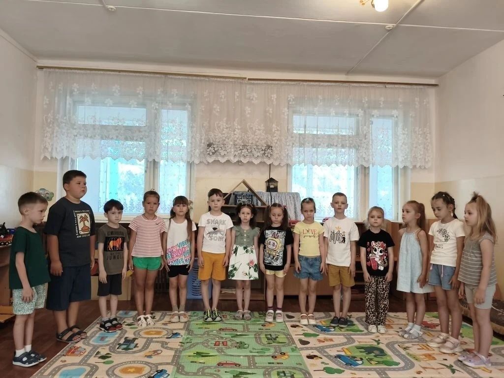 Галина Огнёва: Алушта в едином порыве: минута скорби и памяти, объединившая всю страну Галина Огнёва: Алушта в едином порыве: минута скорби и памяти, объединившая всю страну