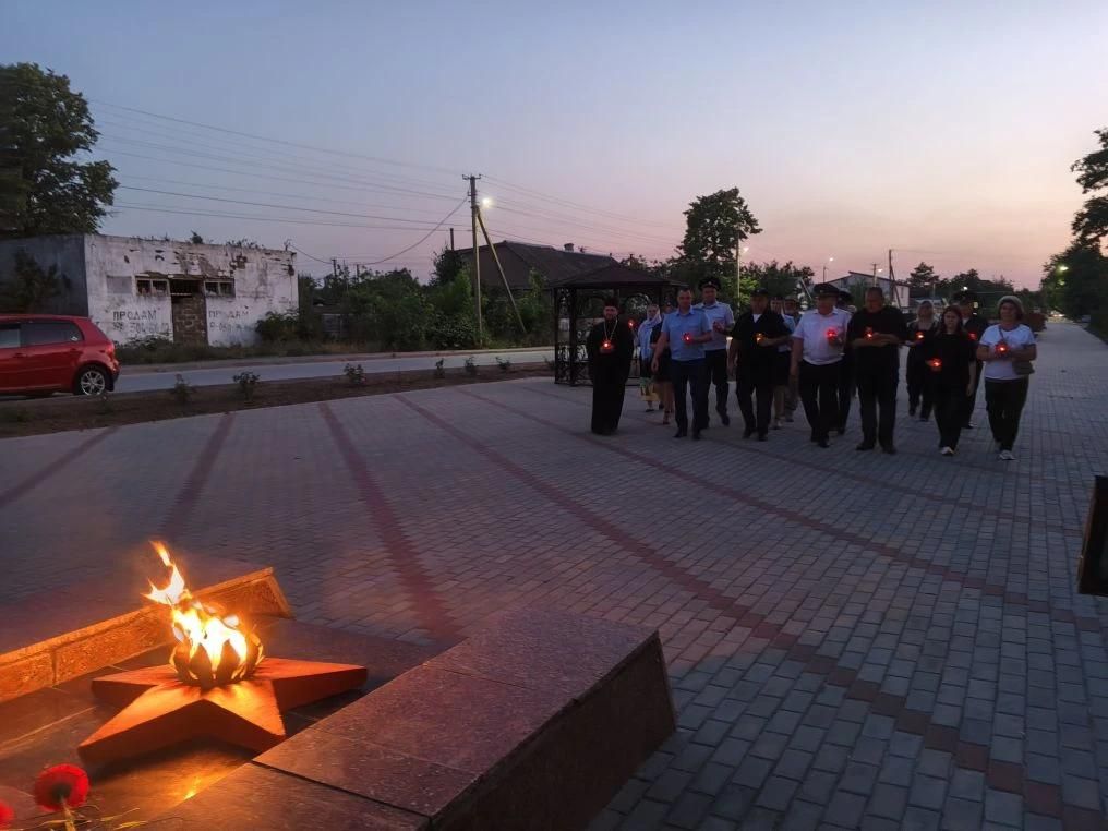 В поселке Раздольное у Обелиска Славы прошло памятное мероприятие, посвященное Дню памяти и скорби В поселке Раздольное у Обелиска Славы прошло памятное мероприятие, посвященное Дню памяти и скорби