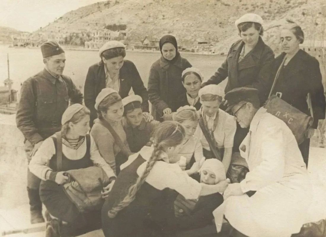 22 июня 1941 года мирная жизнь миллионов советских людей оборвалась в одно мгновение