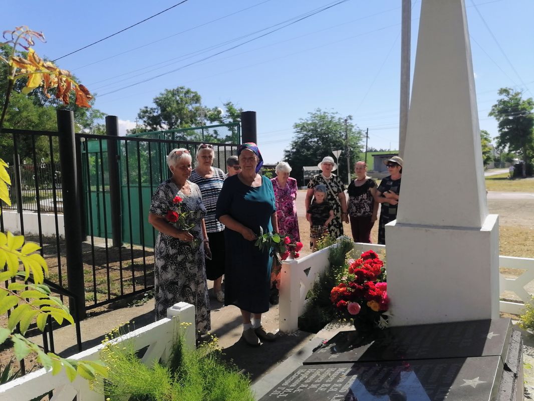В День памяти и скорби в учреждениях социального обслуживания Крыма прошли памятные акции В День памяти и скорби в учреждениях социального обслуживания Крыма прошли памятные акции