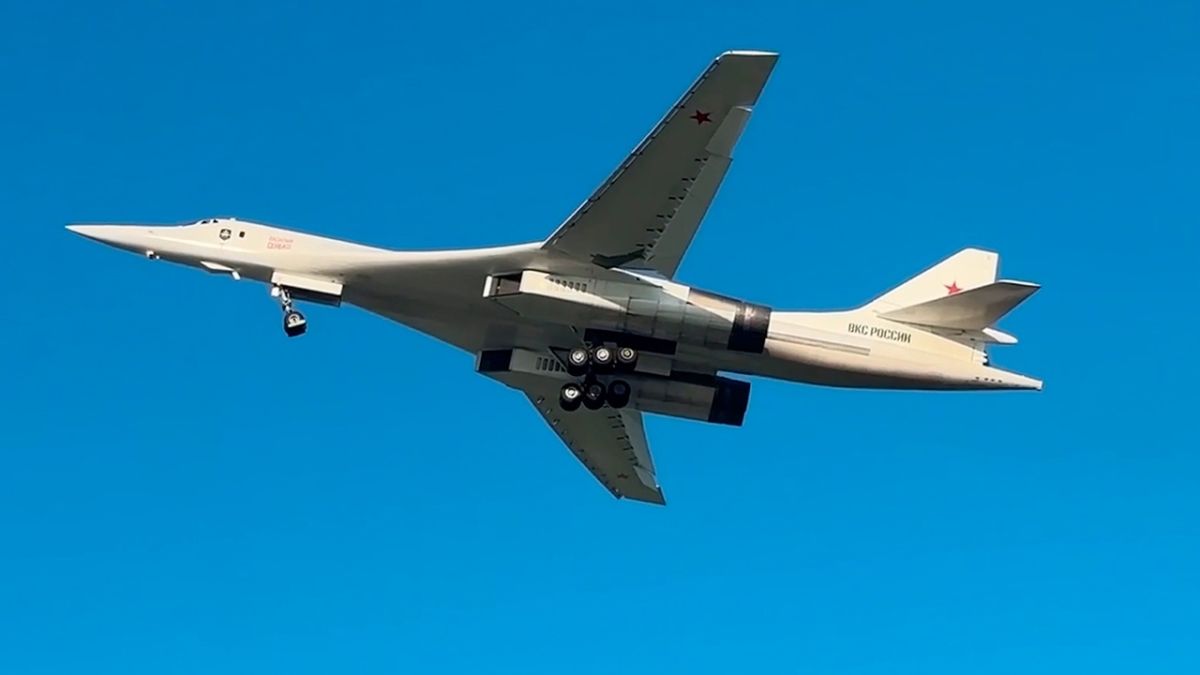 Ту-160 выполнили полет над нейтральными водами Баренцева и Норвежского морей