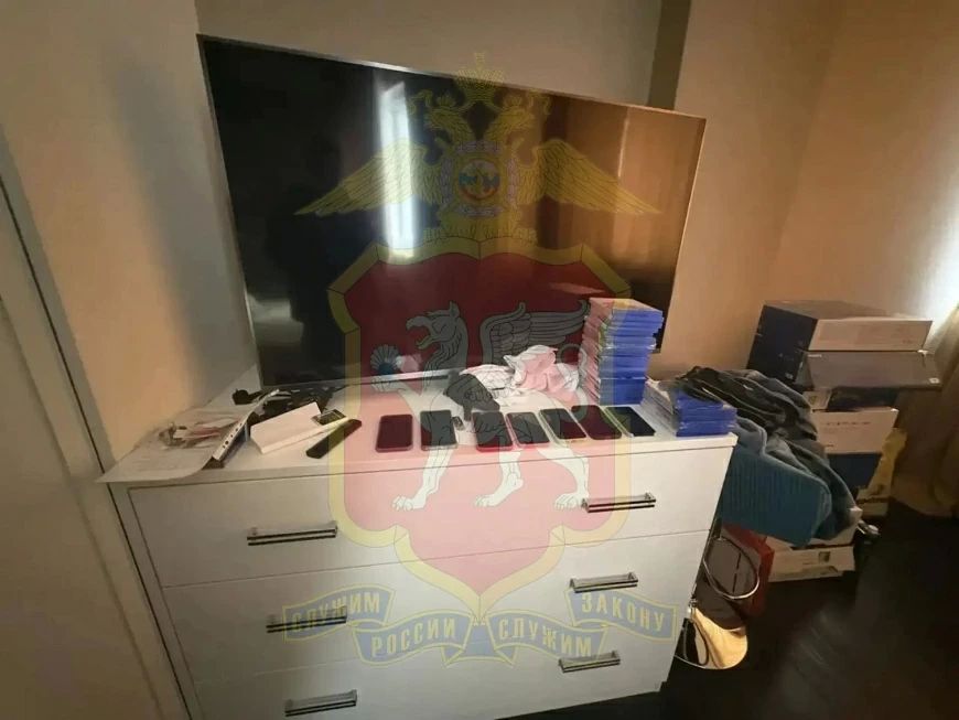 Полиция Крыма раскрыла хищение 124 дисков с играми для консолей из пункта выдачи заказов в Липецке Полиция Крыма раскрыла хищение 124 дисков с играми для консолей из пункта выдачи заказов в Липецке