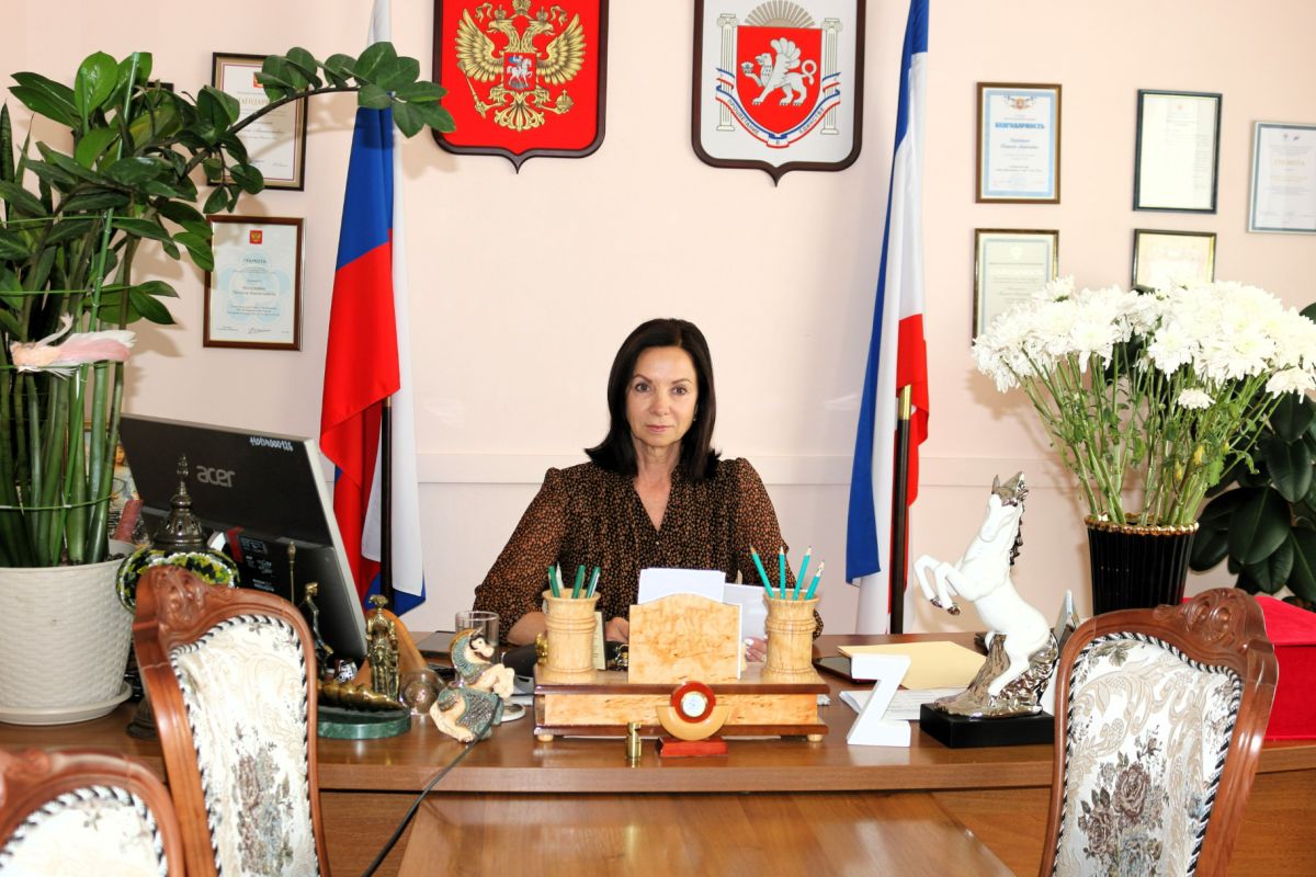 Татьяна Манежина провела прямую линию с жителями региона