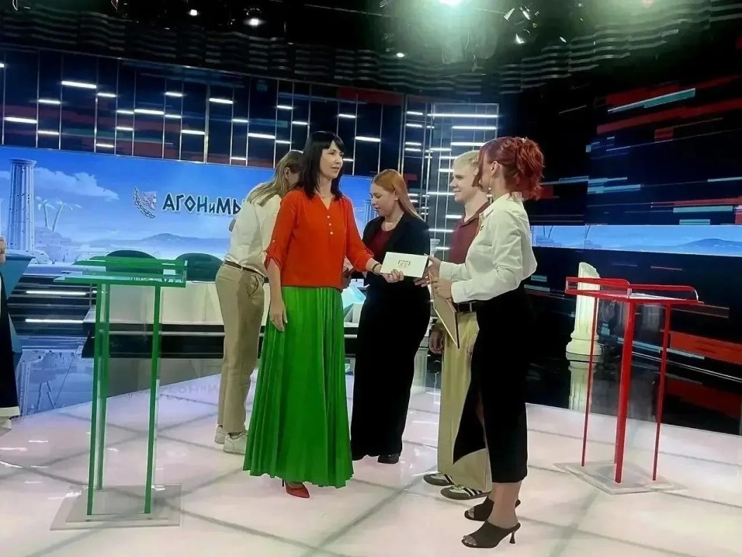 Студенты Ялтинского экономико-технологического колледжа одержали победу в телеверсии интеллектуально-дискуссионной игры для молодёжи «АГОНиМЫ»! Студенты Ялтинского экономико-технологического колледжа одержали победу в телеверсии интеллектуально-дискуссионной игры для молодёжи «АГОНиМЫ»!