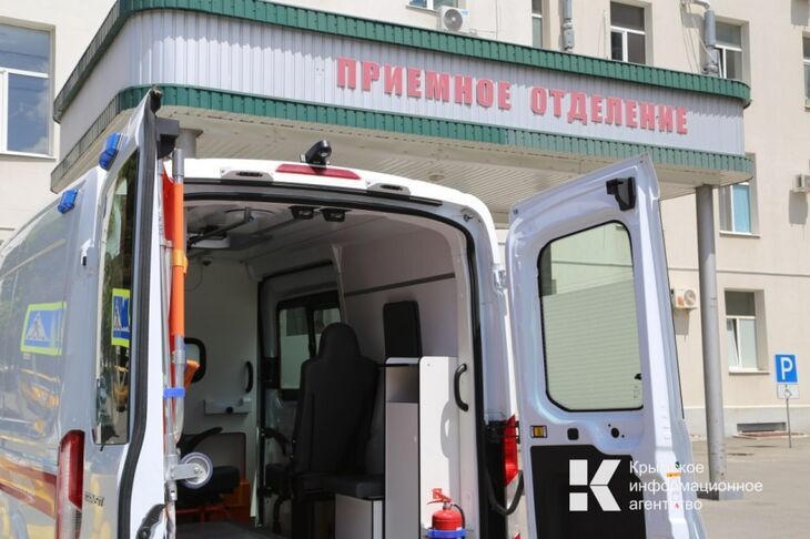 В Черноморском двухлетний ребёнок выпал из окна
