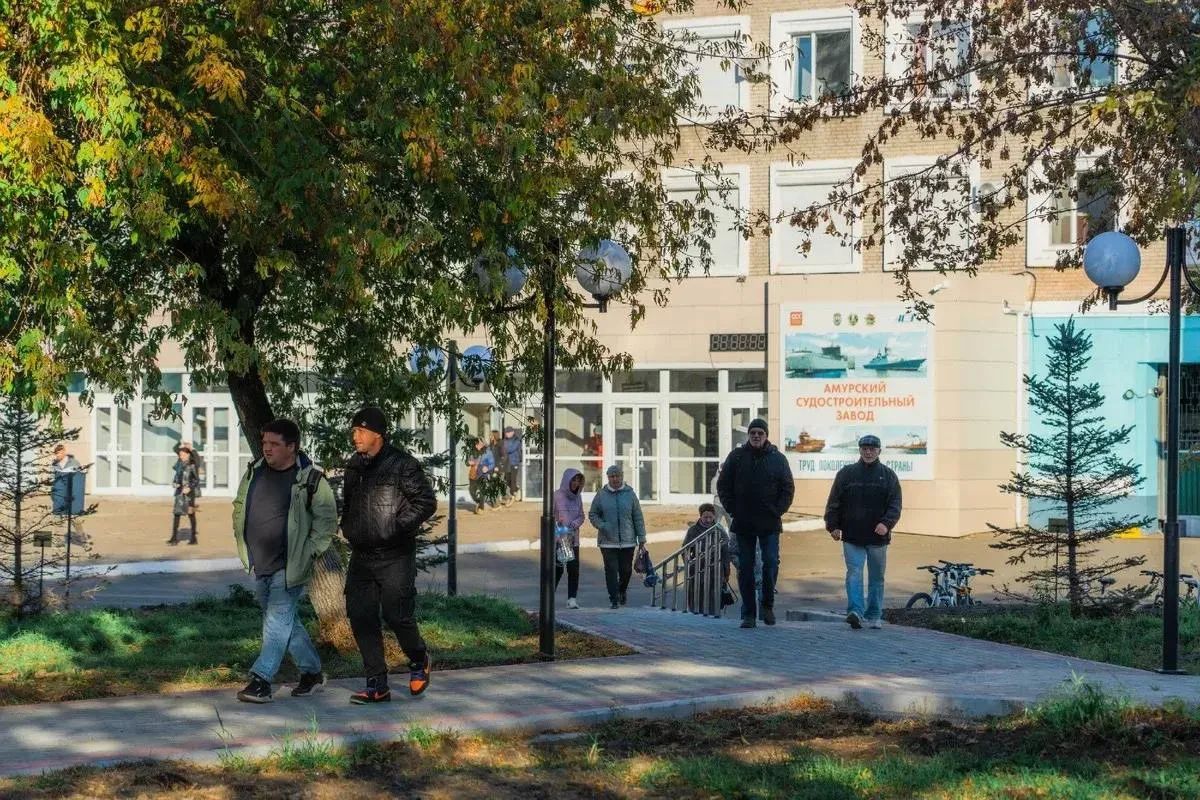 Амурскому судостроительному заводу — 90 лет Амурскому судостроительному заводу — 90 лет