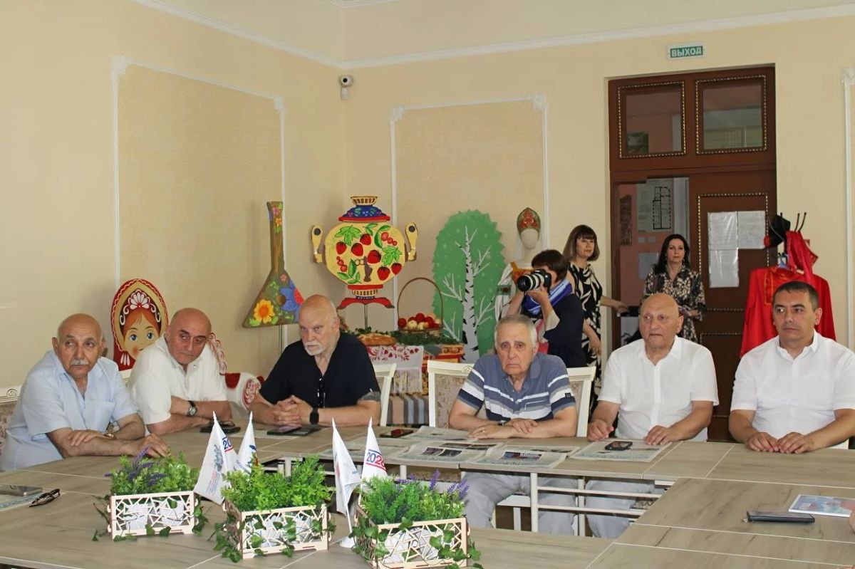 В Доме дружбы народов прошла встреча национально-культурных объединений Крыма В Доме дружбы народов прошла встреча национально-культурных объединений Крыма