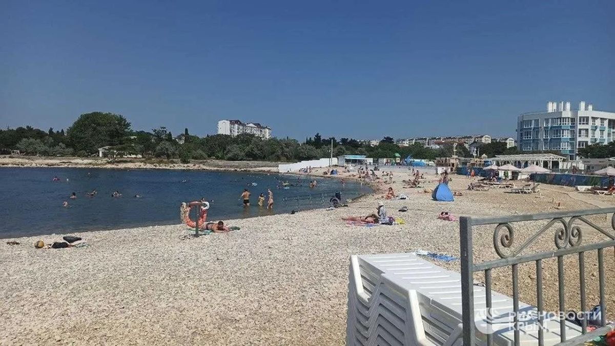 От Казачки до Омеги: пляжи Севастополя в начале июля - фоторепортаж От Казачки до Омеги: пляжи Севастополя в начале июля - фоторепортаж