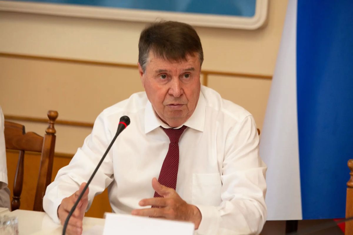 В Государственном Совете Республики Крым обсудили вопросы защиты русского языка В Государственном Совете Республики Крым обсудили вопросы защиты русского языка