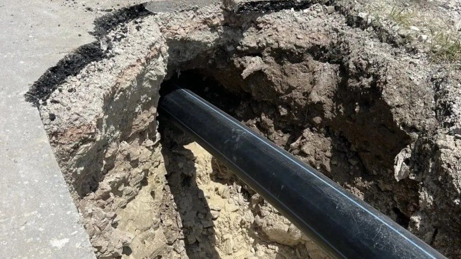 В поселке Сахарная Головка уложили порядка 850 метров водопроводной сети В поселке Сахарная Головка уложили порядка 850 метров водопроводной сети