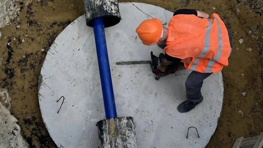 В поселке Сахарная Головка уложили порядка 850 метров водопроводной сети В поселке Сахарная Головка уложили порядка 850 метров водопроводной сети
