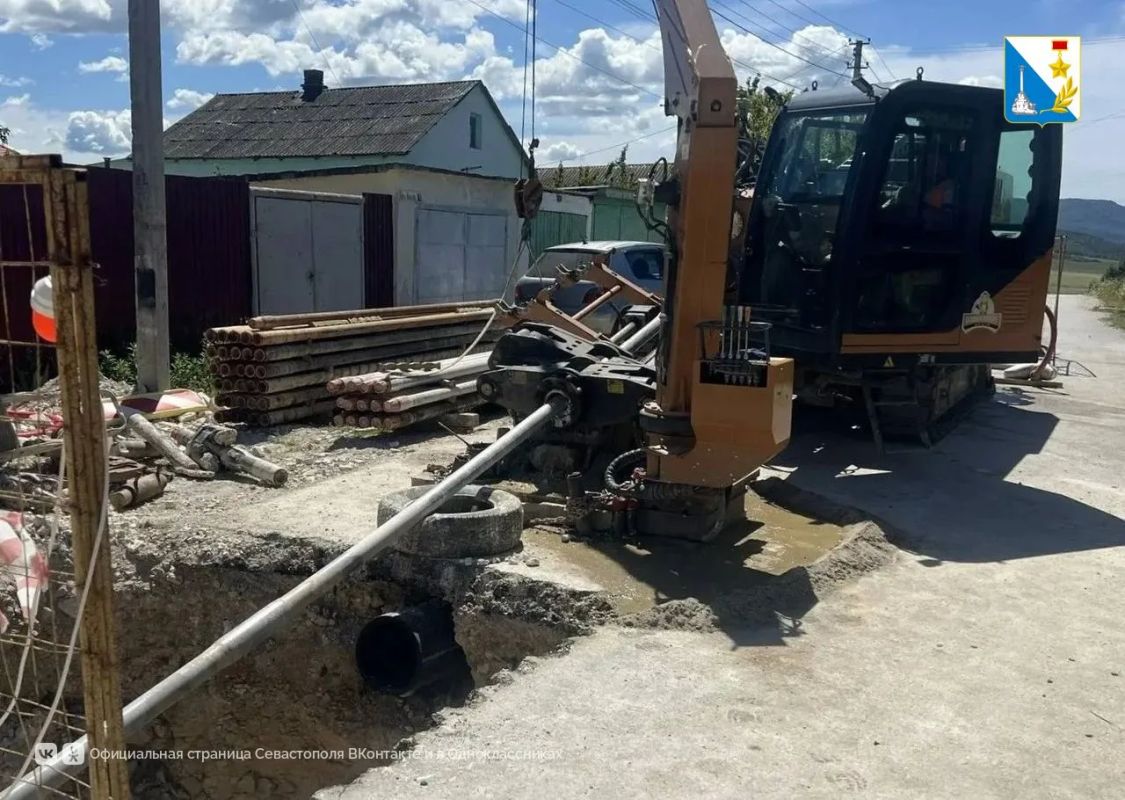 В Сахарной Головке реконструируют водопровод В Сахарной Головке реконструируют водопровод