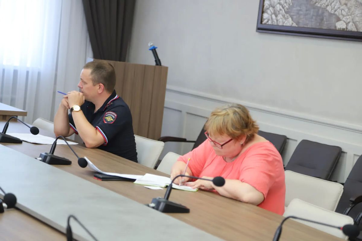 Под председательством заместителя главы Андрея Падалко состоялось заседание Комиссии по безопасности дорожного движения Под председательством заместителя главы Андрея Падалко состоялось заседание Комиссии по безопасности дорожного движения