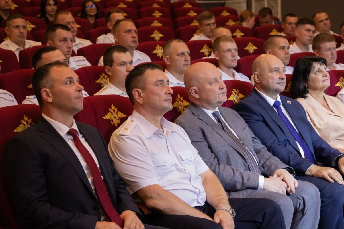 В Управлении МВД России по г.Севастополю состоялось торжественное мероприятие, посвящённое 90-летию Госавтоинспекции России В Управлении МВД России по г.Севастополю состоялось торжественное мероприятие, посвящённое 90-летию Госавтоинспекции России