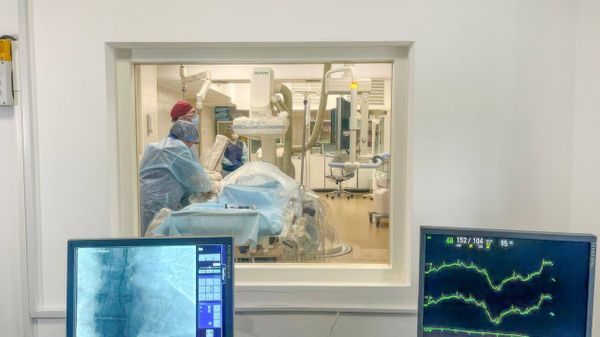 В Красногвардейской больнице начали проводить малоинвазивные операции