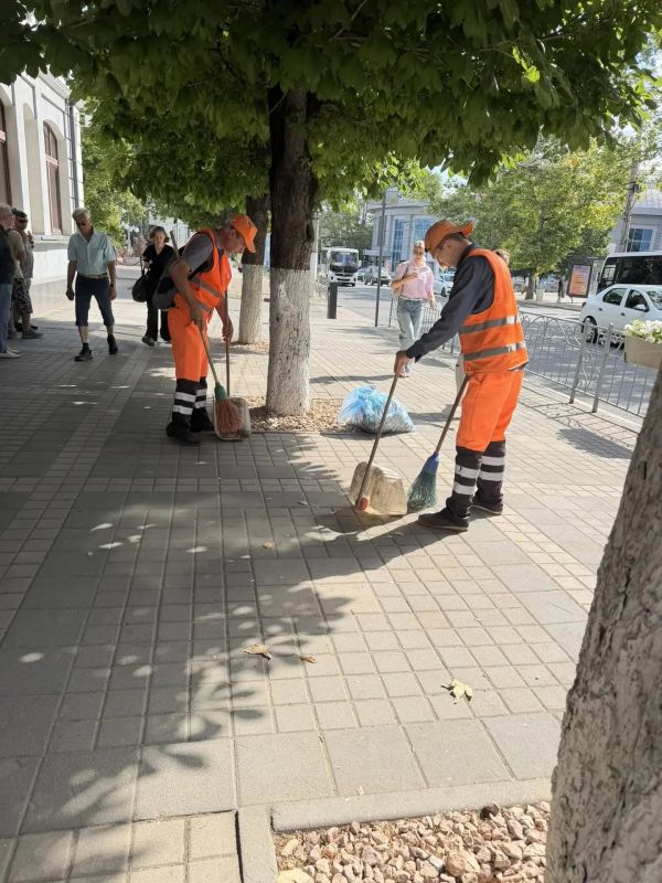 Поддержание чистоты и порядка - ежедневная задача Поддержание чистоты и порядка - ежедневная задача