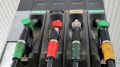 Россияне стали искать способы приготовления бензина в домашних условиях