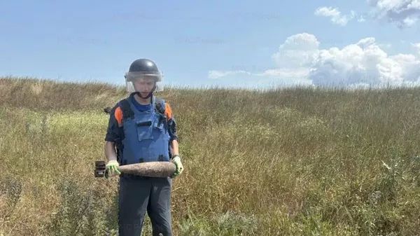 В Крыму уничтожили пять авиационных бомб