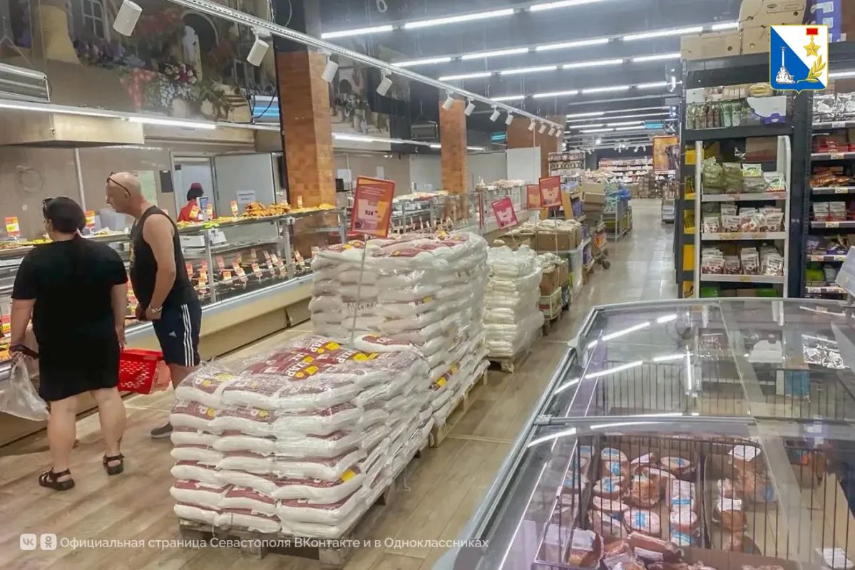 Севастопольские магазины нарастили запасы и запустили специальные скидки до 50% Севастопольские магазины нарастили запасы и запустили специальные скидки до 50%