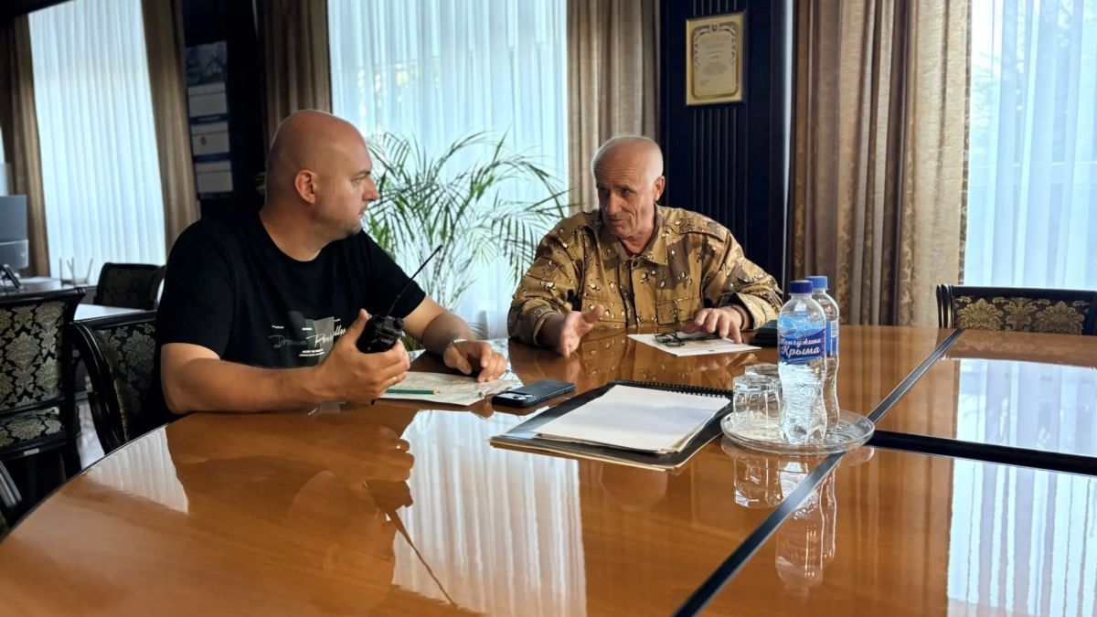 И.о. главы администрации Керчи Иван Кошель провел совещание с начальником Керченского РЭС Александром Забелиным