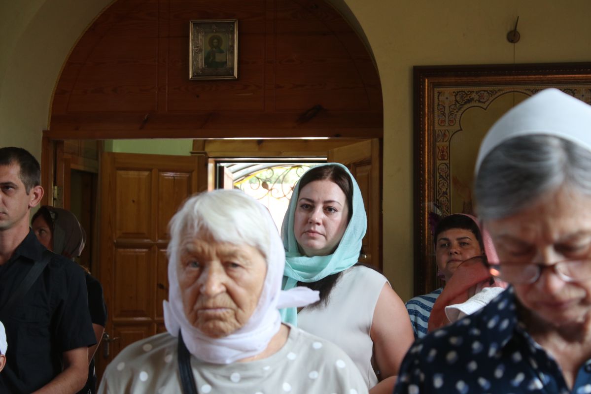 В феодосийском храме Архангела Михаила отметили День семьи, любви и верности В феодосийском храме Архангела Михаила отметили День семьи, любви и верности