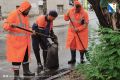 С раннего утра специалисты «Водоканала» проверяют ливневки на улицах Севастополя