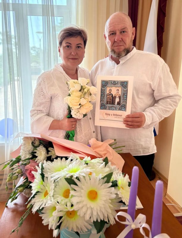 Ленинский районный отдел ЗАГС ЗАГС рассказал о проведении торжественных обрядов регистрации заключения браков, приуроченных ко Дню семьи, любви и верности Ленинский районный отдел ЗАГС ЗАГС рассказал о проведении торжественных обрядов регистрации заключения браков, приуроченных ко Дню семьи, любви и верности
