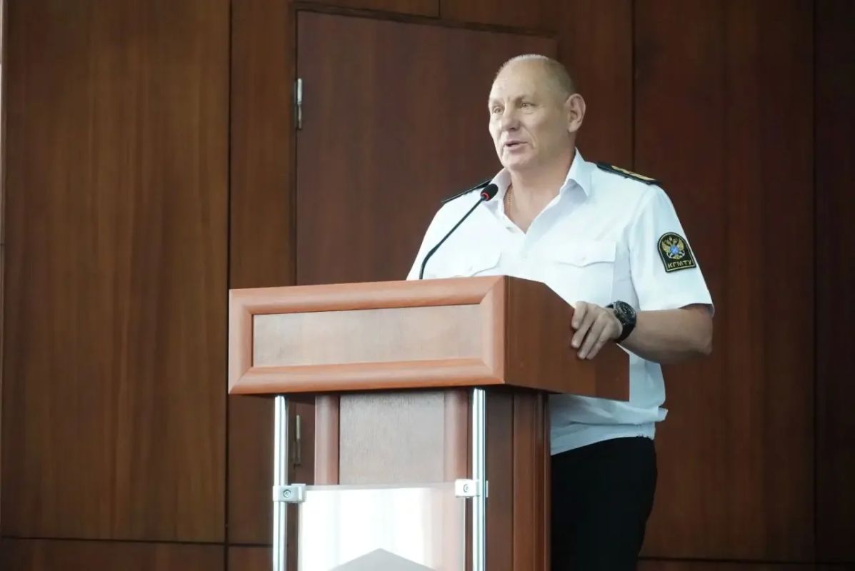 Иван Кошель: Совместно с главой муниципального образования Денисом Колесником, депутатами Госсовета РК Олегом Кришталь и Евгением Масюткиным поздравили коллектив судостроительного завода имени Б.Е. Бутомы с прошедшим Днем... Иван Кошель: Совместно с главой муниципального образования Денисом Колесником, депутатами Госсовета РК Олегом Кришталь и Евгением Масюткиным поздравили коллектив судостроительного завода имени Б.Е. Бутомы с прошедшим Днем...