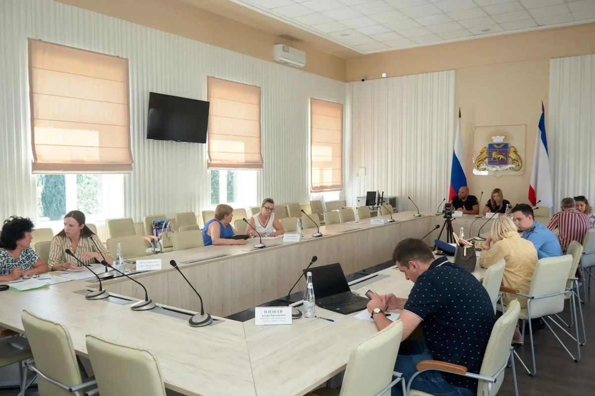 Единый день юрпомощи помог 27 ялтинцам получить профессиональные консультации Единый день юрпомощи помог 27 ялтинцам получить профессиональные консультации