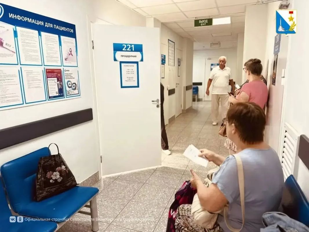 Проверить всё за один день: в поликлинике № 3 прошёл удобный «День здоровья» Проверить всё за один день: в поликлинике № 3 прошёл удобный «День здоровья»