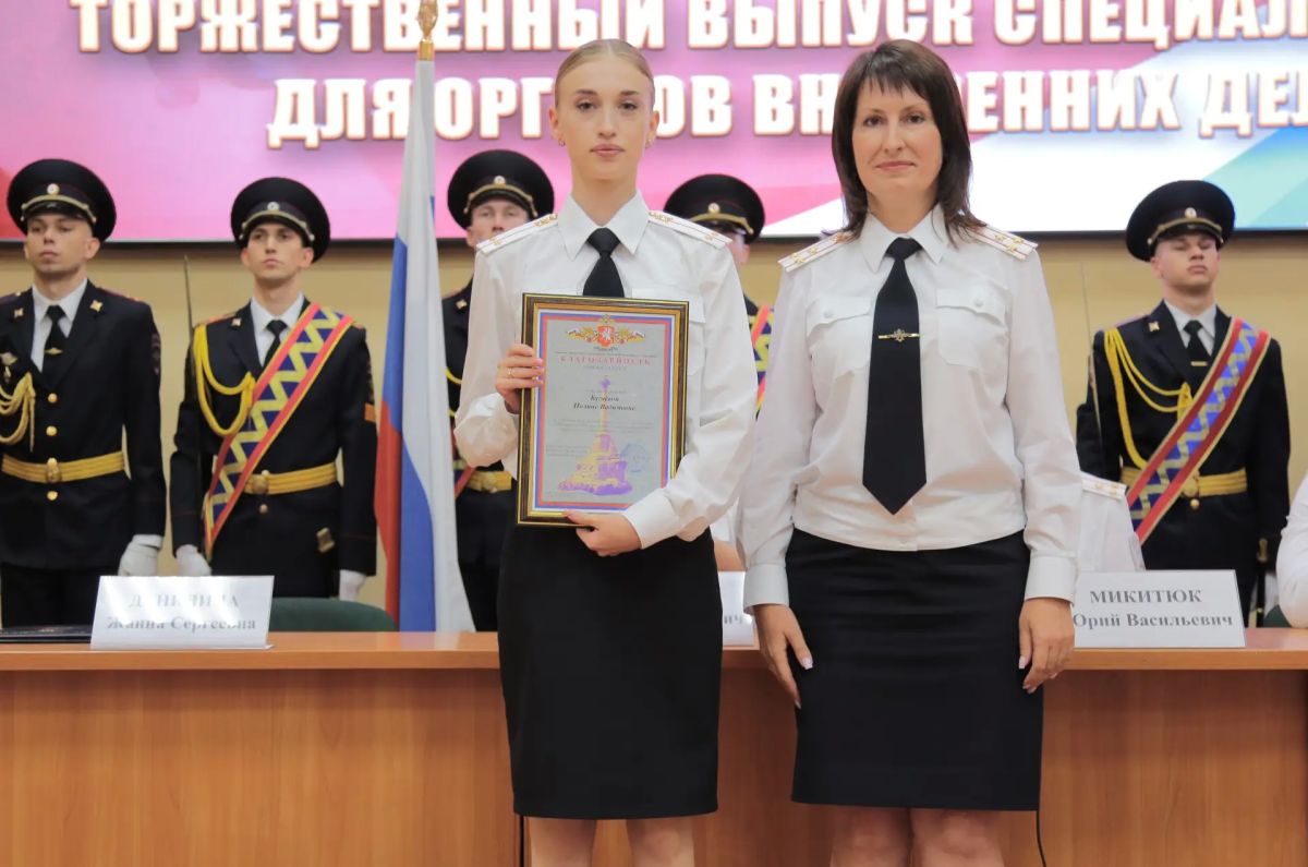 Заместитель начальника УМВД России по г.Севастополю полковник полиции Жанна Данилина приняла участие в торжественном выпуске лейтенантов полиции Заместитель начальника УМВД России по г.Севастополю полковник полиции Жанна Данилина приняла участие в торжественном выпуске лейтенантов полиции