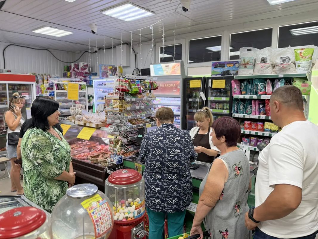 Провели мониторинг продуктовых магазинов Скалистовского поселения, чтобы лично оценить наличие ассортимента на прилавках