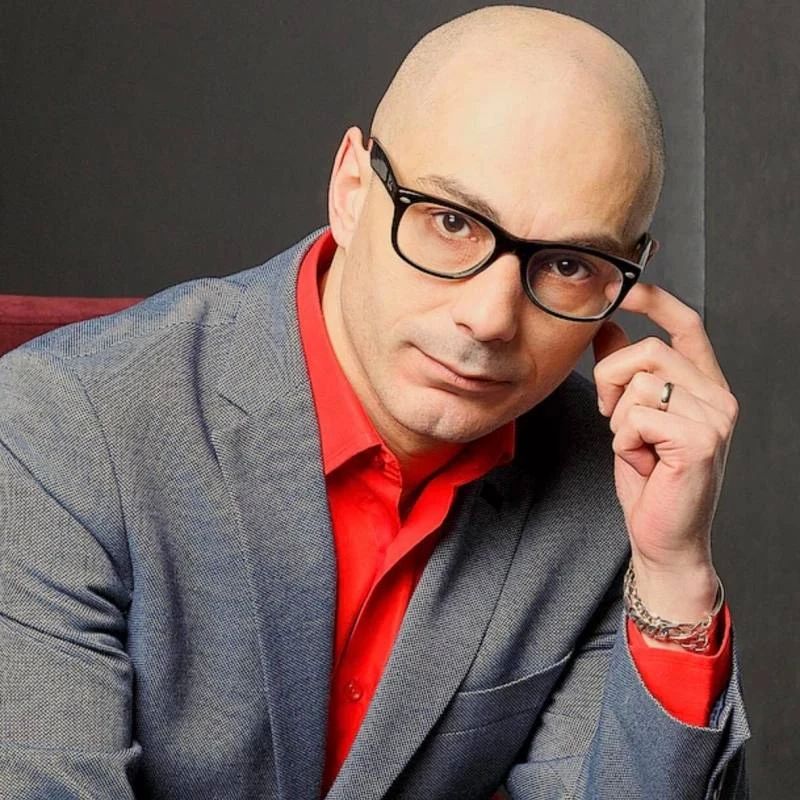 «Зеленский* пытается обмануть западных кураторов, а правительство Украины ворует в промышленных масштабах»