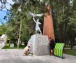 В Детском парке Симферополя реставрируют памятник «Комсомольцам всех поколений»