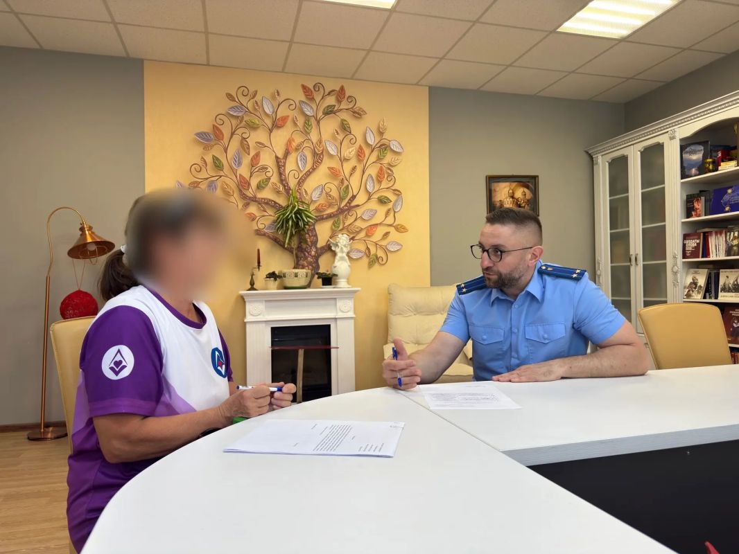 Под особым контролем: прокурор Киевского района города Симферополя Андрей Семерок провел тематический прием в Республиканском центре паллиативной медицинской помощи Под особым контролем: прокурор Киевского района города Симферополя Андрей Семерок провел тематический прием в Республиканском центре паллиативной медицинской помощи