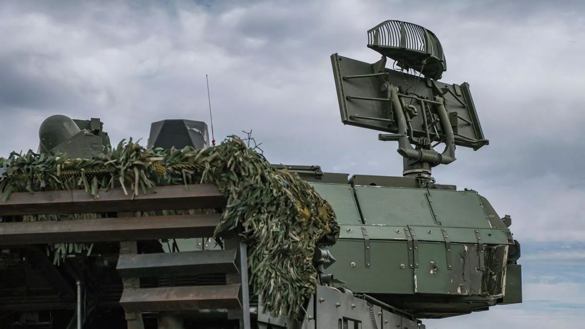 Над Крымом и морями ночью работала ПВО