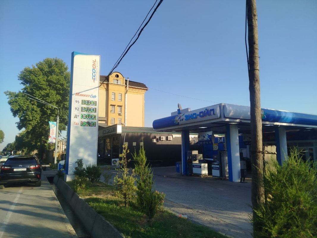 В России бензина не хватает. В Душанбе - наш бензин дешевле, чем в Севастополе. Почему так? В России бензина не хватает. В Душанбе - наш бензин дешевле, чем в Севастополе. Почему так?