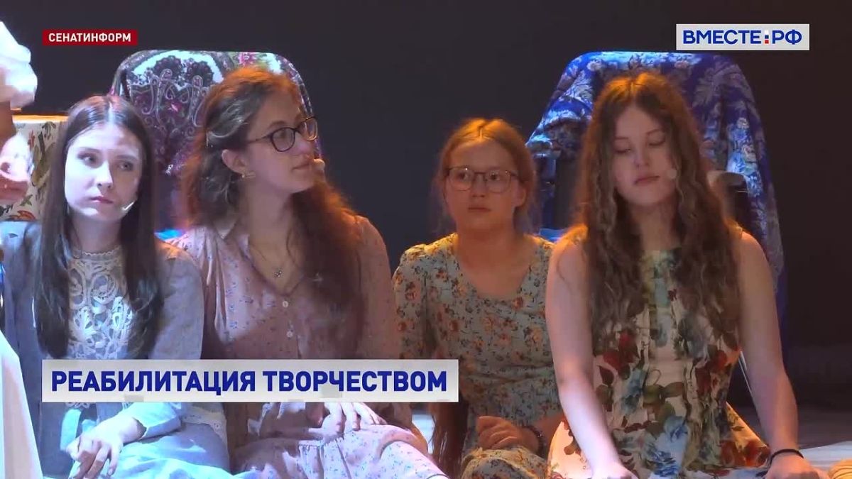 Тринадцатилетний Вячеслав Ишмуков пришел на занятие по вокалу в сопровождении мамы