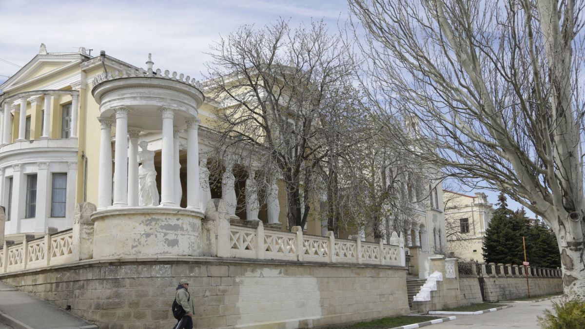 Разрушение исторической дачи в Феодосии – собственник заплатит штраф
