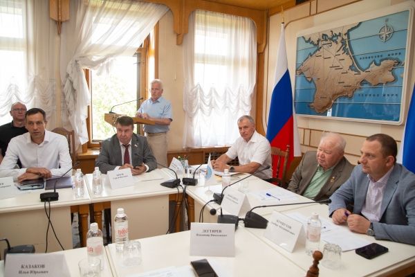 Новый состав Общественной палаты Республики Крым приступил к работе
