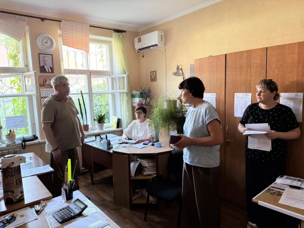 В центре внимания – доступность помощи: Игорь Ивин проверил работу пунктов приёма заявлений В центре внимания – доступность помощи: Игорь Ивин проверил работу пунктов приёма заявлений