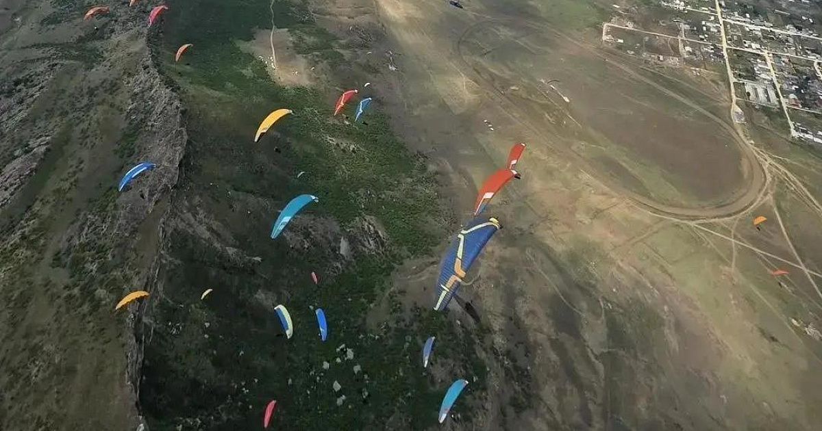 Крымские парапланеристы взяли золото на чемпионате России по спорту сверхлёгкой авиации