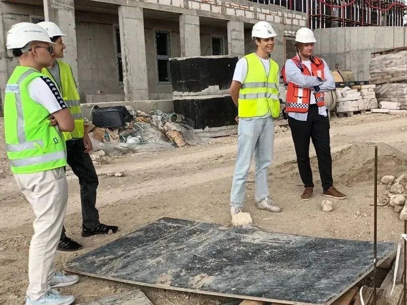 Студенты проходят практику в Севгосстройнадзоре Студенты проходят практику в Севгосстройнадзоре