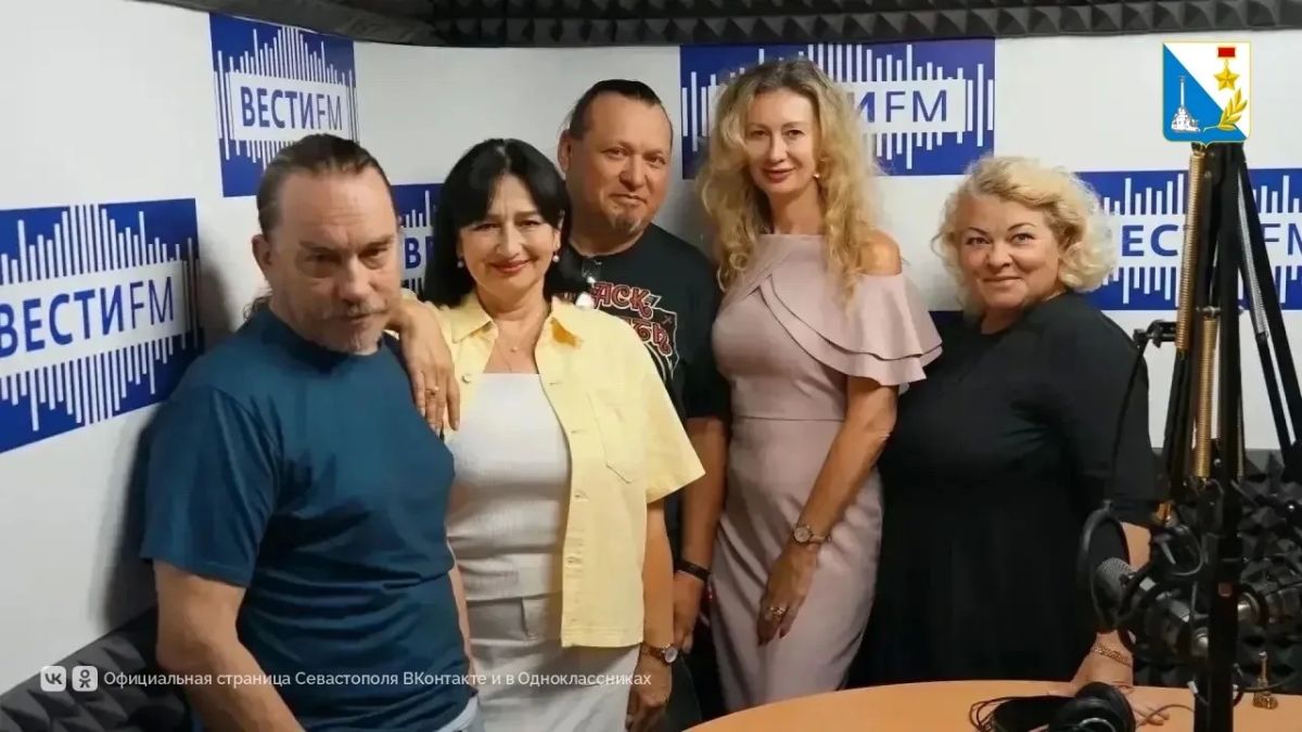 Губернатор поздравил коллектив ГТРК «Севастополь» с девятью годами в эфире Губернатор поздравил коллектив ГТРК «Севастополь» с девятью годами в эфире
