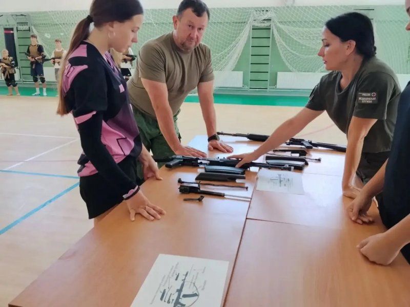 В школе № 8 прошла военно-спортивная игра «Рубеж. Путь воина» В школе № 8 прошла военно-спортивная игра «Рубеж. Путь воина»